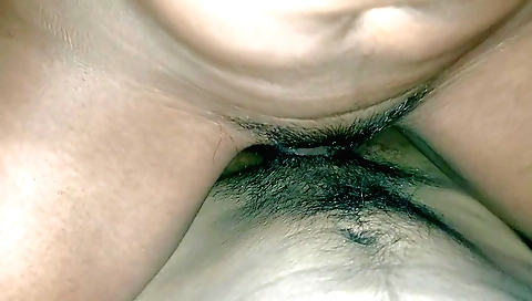 Bhabhi's hairy pussy is so much like a hot hole that