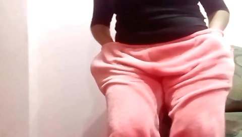 Indian babe masturbating on camera in amateur sex video