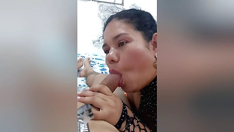 Amateur indian wife with big tits gives deepthroat