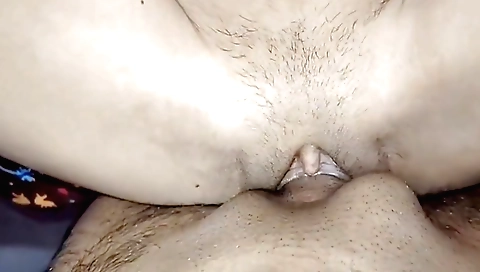 Indian teen babe gets her pussy penetrated by her boyfriend