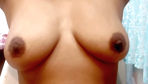 Big boobs pornstar with a hot body showing off her pussy