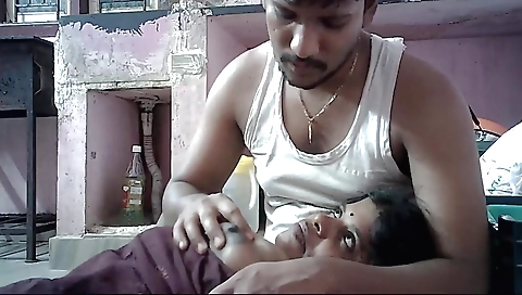 Indian housewife giving a beautiful blowjob in front of the webcam