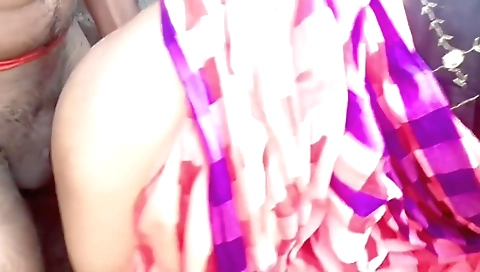 Naughty couple spends sex in the bathroom and playing