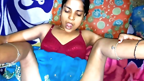 Indian girl with a great round ass getting fucked by her boyfriend