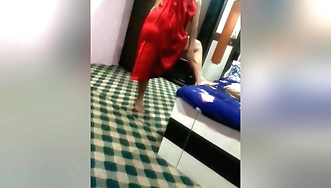 Sexy girl masturbates herself on her web cam video