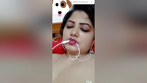 Bhabhi masturbating and riding a vibrator in her bedroom