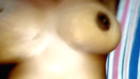 Indian desi girl masturbates with vibrator and feels horny