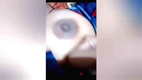 Indian teen makes it to the bathroom for a fun night call