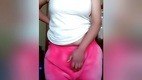 Solo female with a huge juicy body showing off her ass