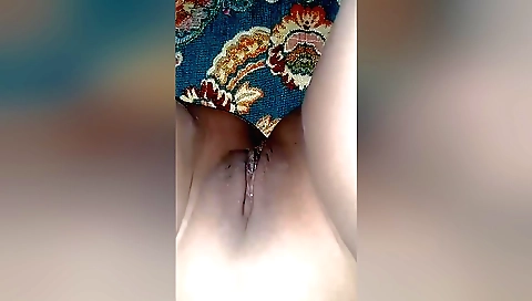 Indian amateur porn video with a sexy face of a girl