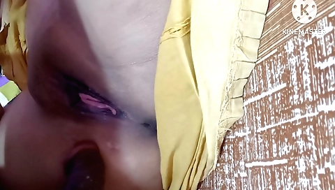 Indian girl plays with a hot pussy in a hardcore film