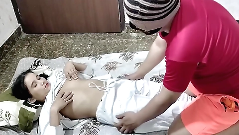 Indian girl gets pregnant and shows pussy to the camera