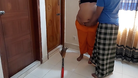 Indian babe with big boobs gets a bbw in her anal hole