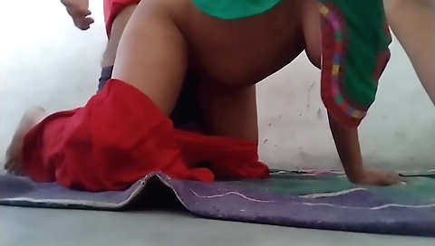 Indian woman with big boobs and nice ass gets fucked