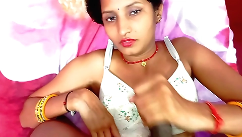 Indian hairy slut fucks her hairy pussy on bed pov