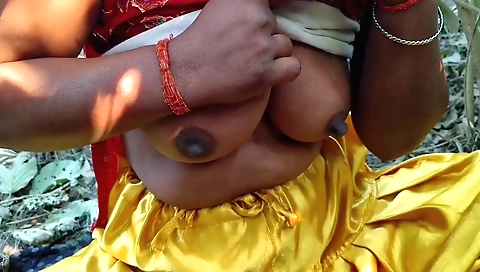 Indian girl in a tight blue dress and white shirt is fucking