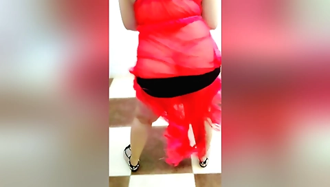 Belly dance in a hot solo video for an amateur video