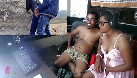 Indian girl is showing off her sexy body in a hot scene