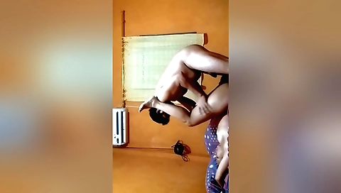 Amateur brunette babe gets slapped in doggi style style