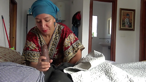 Saya karim fucks with her boyfriend and gets a hard blow-job