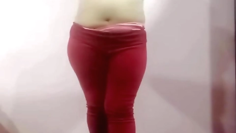 Big ass indian girl in camera and her wet cunt squirting