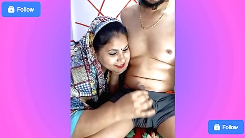 Indian big butt milf gets her pussy rubbed and fucked