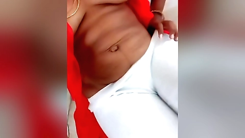 Amateur webcam show by a hot brunette with big butt