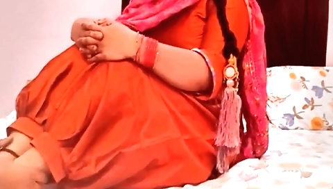 Indian big ass hottie has a kinky sex with a stepmom