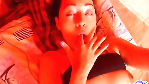 I'm getting naked and masturbating with a toy in a solo vid