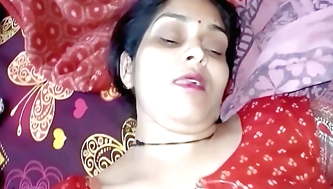 Indian girl with a nice body gets licked by her boyfriend