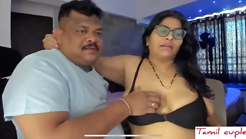 Hot brunette fuck in tight pussy in webcam đoạn porn
