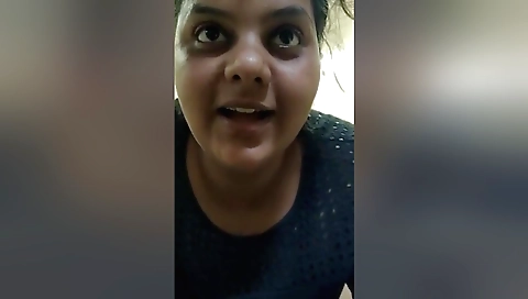 Busty amateur hottie with lips sucking and cumbing