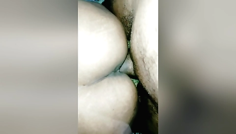 Indian big-assed woman getting fucked in missionary