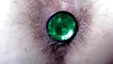 I need a hard fuck in my head and make this guy cum