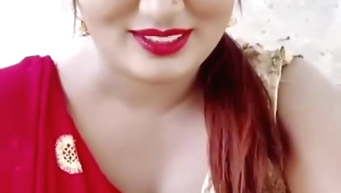 Indian brunette in a sexy bikini is riding her huge natural booty