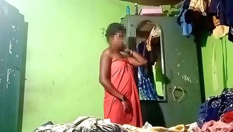 Babii bhabi plays around in an amateur fucking video