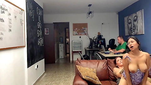 Indian slut gets fucked in office in homemade video
