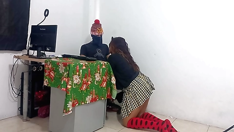 Indian girl is doing her part for a better academic life