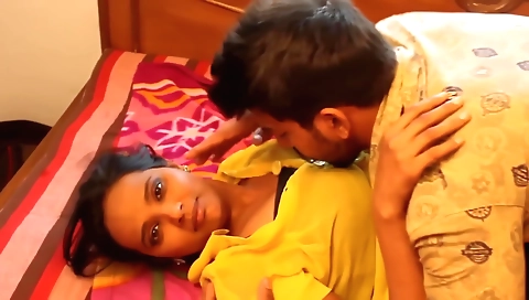 Indian slut with a big ass is enjoying feet in fetish