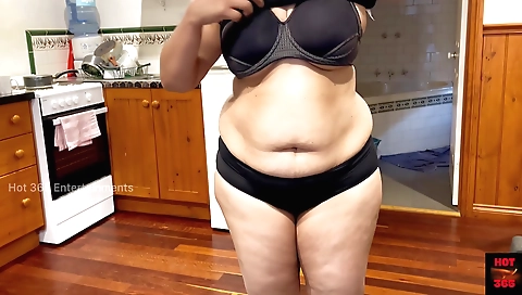 Hot homemade sex video of a sexy wife on the internet