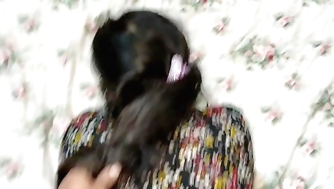Big ass Indian brunette larki ko Gand marne k liye force kiya