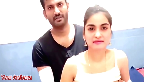 Indian girl rekha bhabi ne apna ghar bolwake mujh se chudwayi