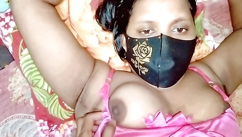 Indian college girl gets fucked for the first time in a video