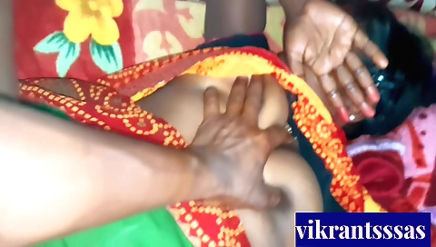 Indian babe caught in a hot outdoor movie with her husband