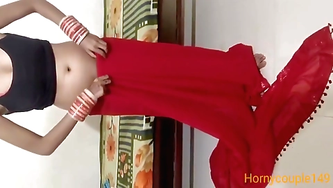 Indian amateur beauty strips and shows off her body