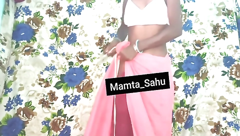 Desi housewife in all her best form in the hd video