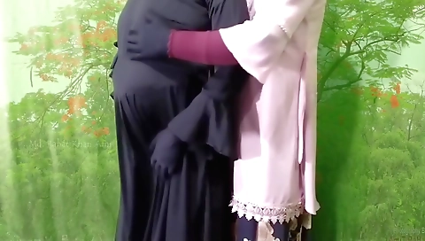 Indian sex video with a girl and a dude with the camera